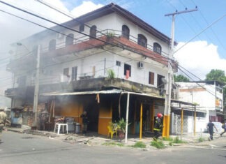 Incêndio destrói restaurante em Petróples/Foto: SSP