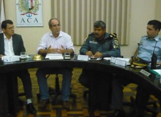 Reunião discute sobre sistema de segurança no centro comercial/Foto: Divulgação