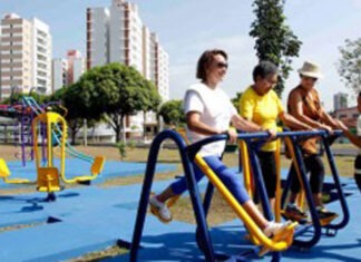 Academia ao Ar Livre para a Bola do produtor/Foto: Altemar Alcantara