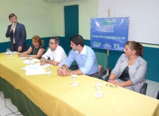 Deputado José Ricardo (PT), na UEA