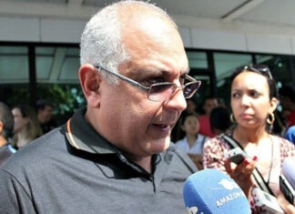 Médico Mário Viana, presidente do SIMEAM