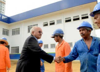 Vice José Melo visita obras do 16o. DIP/Foto: Chico Batata