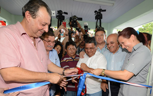 omar-hospital-silves-19-01-14 Governador Omar inaugura Hosoto: Alex Pazuello