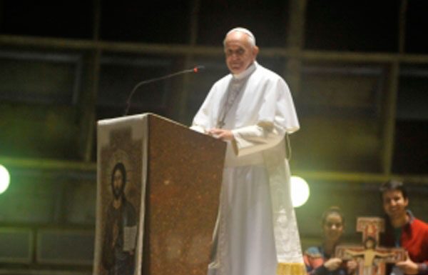 Papa doa ajuda para dívida da JMJ/Rio-2013/Foto: ABr