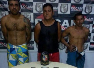 Cristian(Centro), assassino preso com drogas/Foto: SSP
