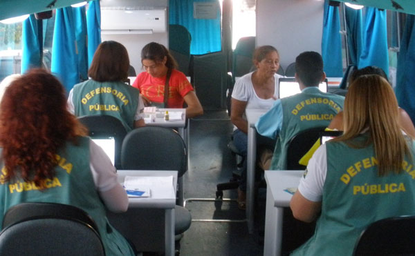 cidade-dpe-itinerante-08-02-14 DPE Itinerante 150 pessoas/Foto: Divulgação