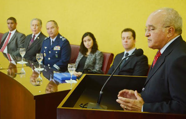Vice-governador José Melo com o novo superintendente Marcelo Sálvio Rezende/Foto: Valdo Leão