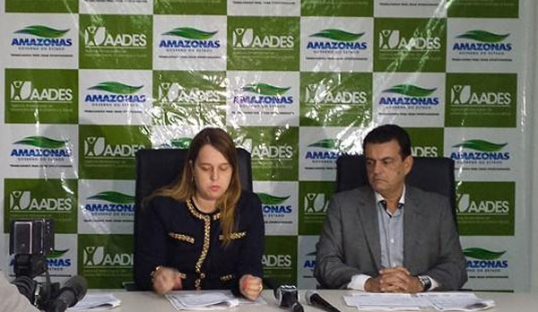 policia-aades-24-02-14 Ana Paula(AADES) e Coronel Bonates(SEJUS)/Foto: Divulgação