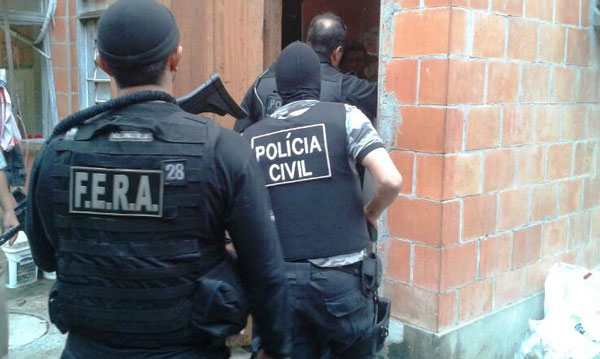 policia-centro-seguro-27-02 Operação Centro Seguro, cumpre mandados/Foto: SSP