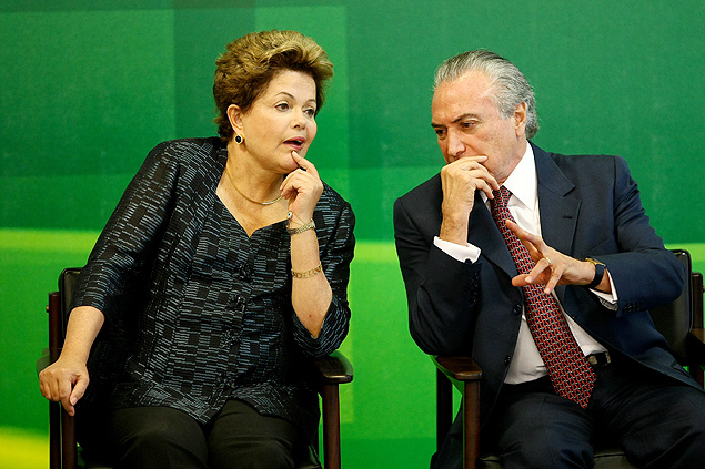 dilma-temer-apoio-pmdb-pedro-lasdeira-10-03-14 Dilma e Temer conversam durante solenidade, em Brasília/Foto: Pedro Ladeira(FolhaPress)