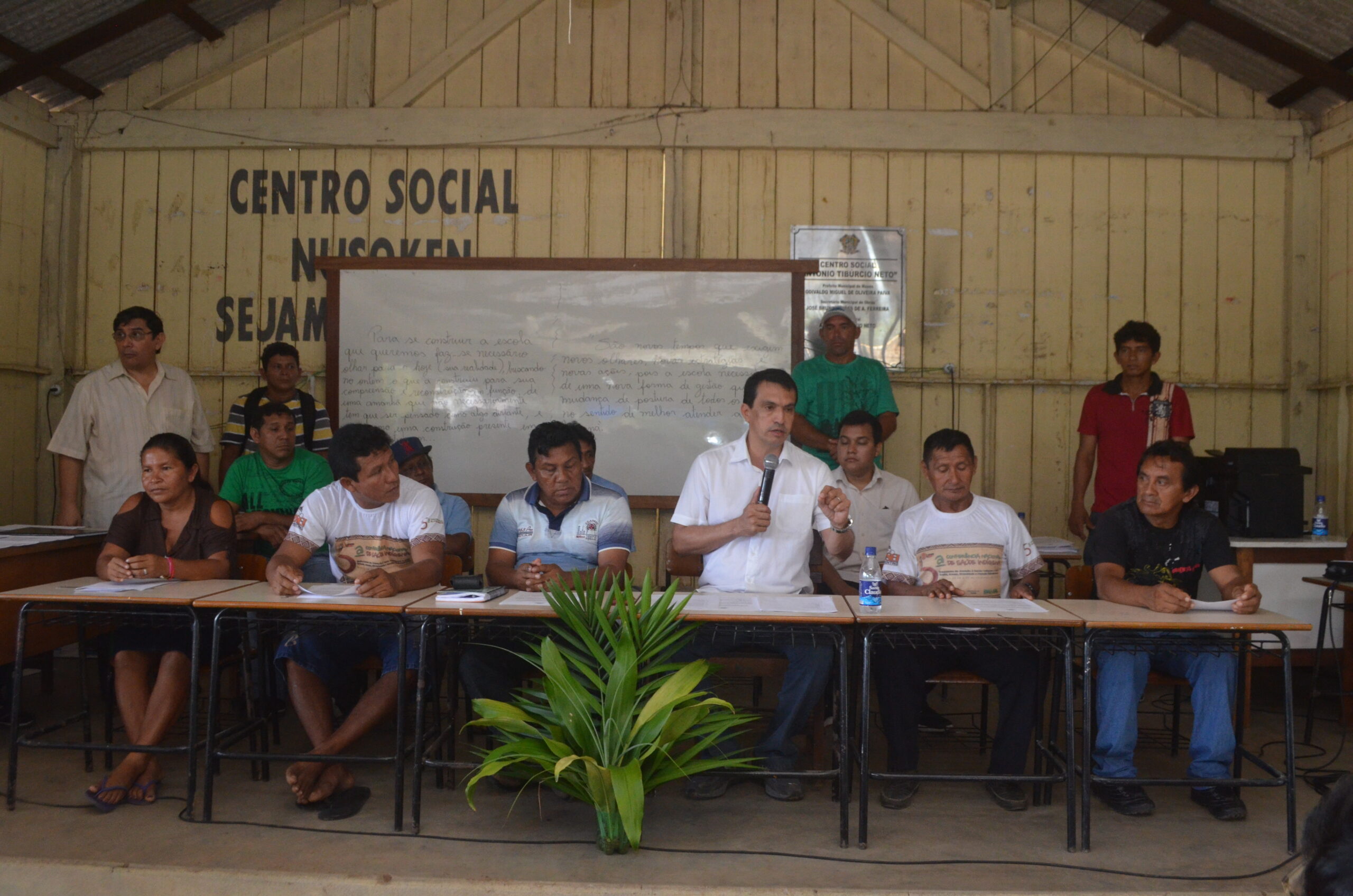 cidade-sidney-02-indios-15-04-14