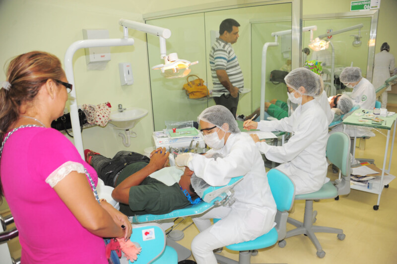 Odontologia na UEA para deficientes