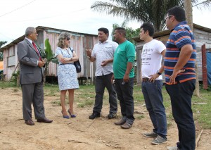 visita_tecnica_iteracre_loteamento_nova_cruzeiro_foto_luciano_pontes-6-300x2131