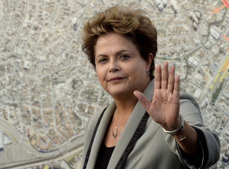 Dilma fala para progressistas sobre obras da Copa