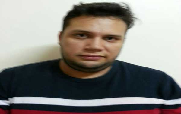 Preso ao tentar roubar carro no DI