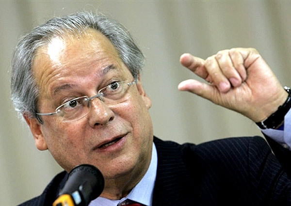 Dirceu recorre da decisão do STF