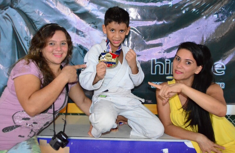 aes ganham medalhas no Jiu-Jítsu