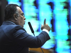 André Vargas etornará a Câmara