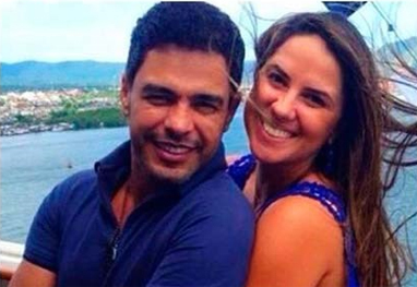 Zezé Di Camargo assume namoro de dois anos