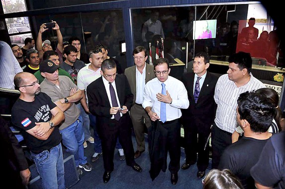 Poloiciais buscam apoio na ALEAM