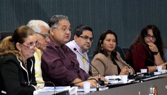CMM recebe comissão da SEMEF