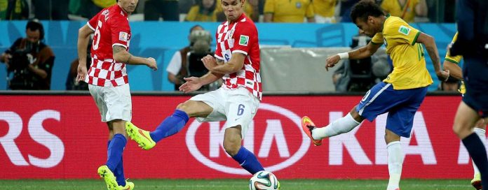 Brasil vence Croácia de virada - 3 a 1