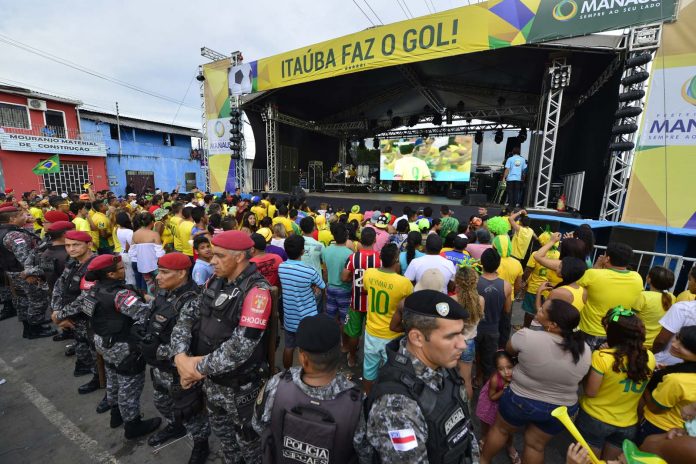 Tranquilidade na cidade de Manaus, no primerio dia da Copa