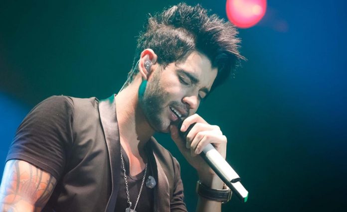Gusttavo Lima canta em Parintins