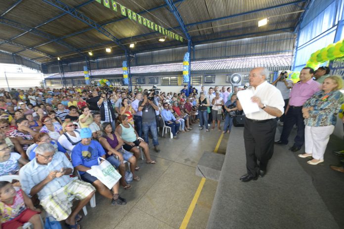 Governo entrega novos títulos de terras