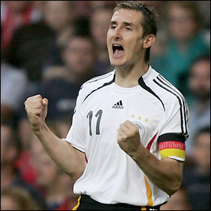 Alemanha coloc Klose contra França