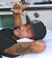 Neymar agradece apoio da torcida