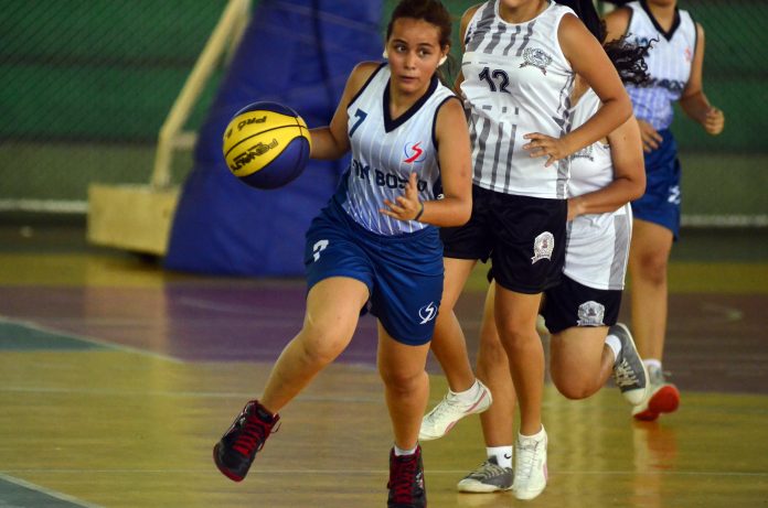 Basquete dos JEAs marca 304 pontos na abertura