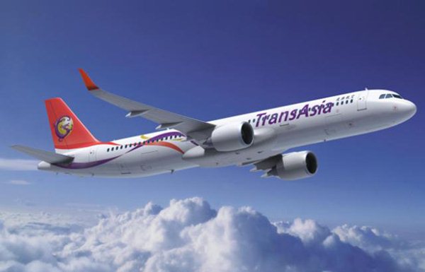 Avião faz pousod e emergência e mata passageiros