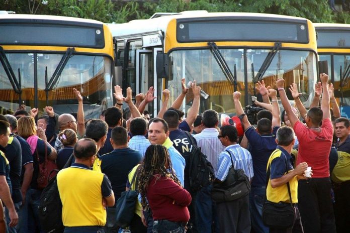 Paralisação acontece em Manaus, no Amazonas