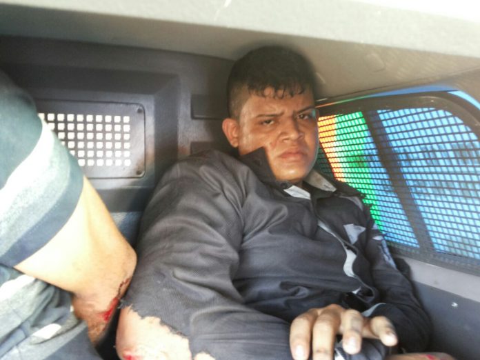 Polícia prene asaltantes de restaurante