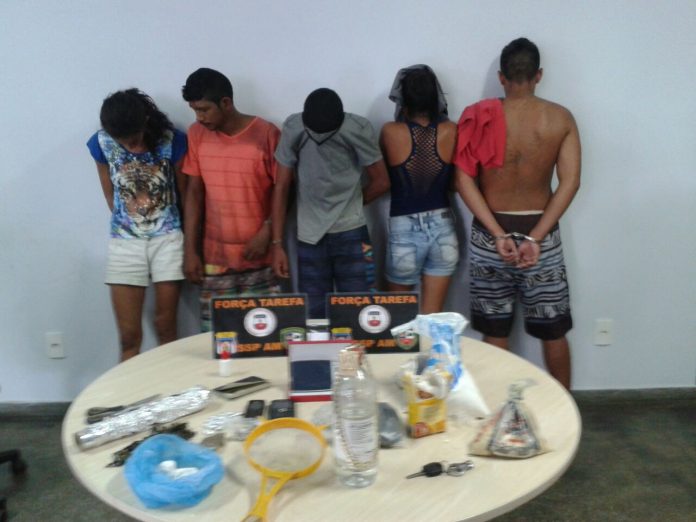 Polícia prende traficantes