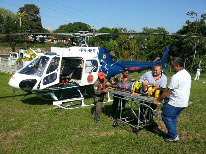 Caminhão tomba na BR-174