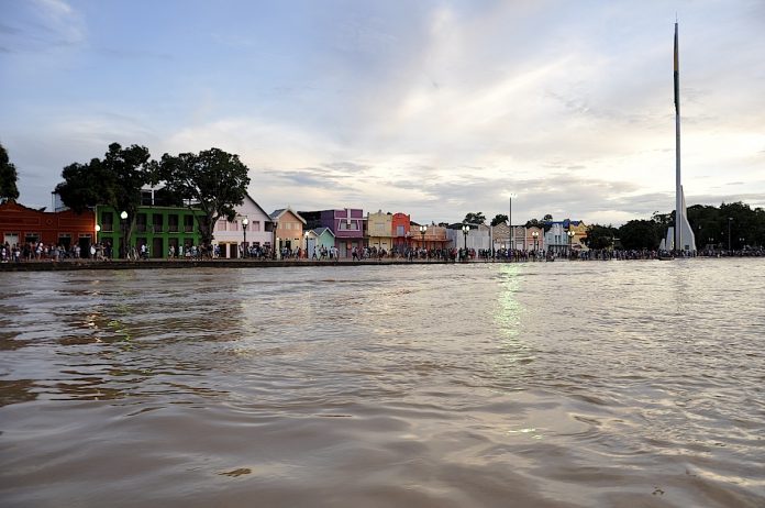 Rio Acre atinge menor cota