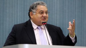 Ealdemir diz que é prec iso abrir a caixa preta do transporte coletivo