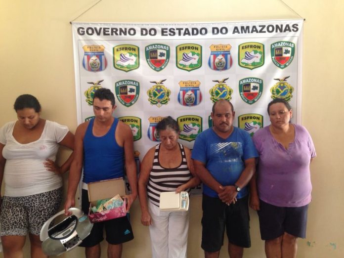 Família de colombianos presa por tráfico de drogas, em Tabatinga/AM