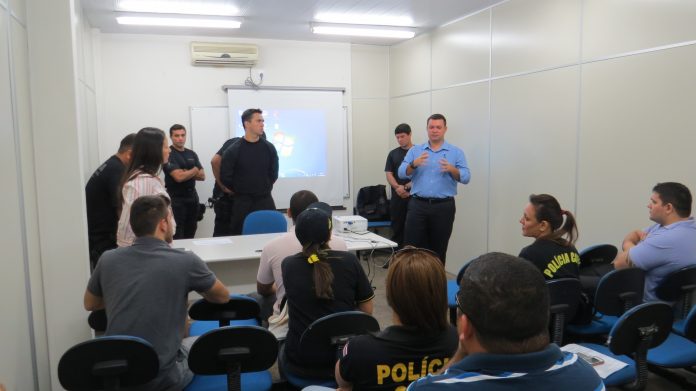 Grupo FERA articipa de curso