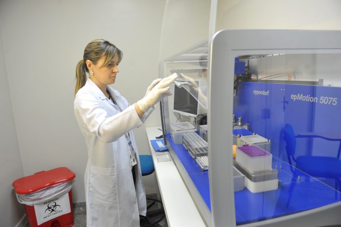 Laboratórios do Hemoam realizam 45 mil exames