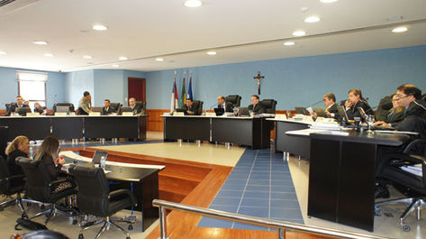 TCE-Am reúne nesta terça-feira e julga 52 processos