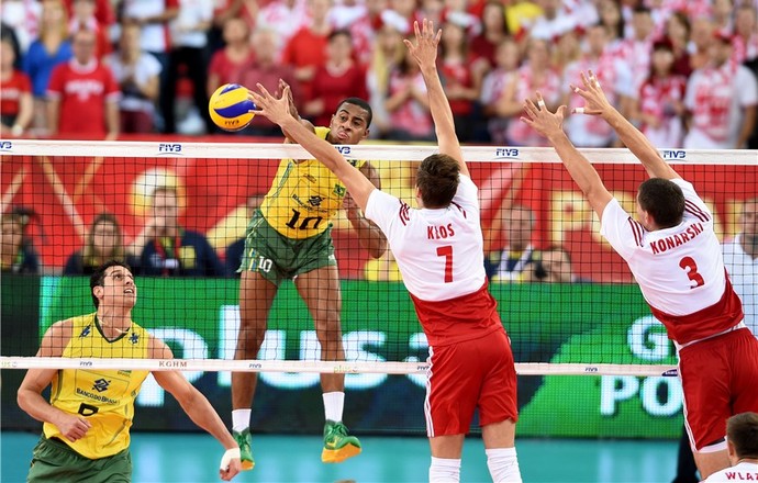 Brasil perde para a Polônia e se complica no mundial