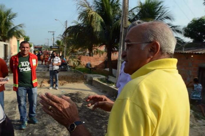 José Melo vistoria obras na Zona Norte