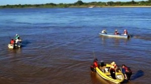 Naufrágio no Paraguai deixa brasileiro morto