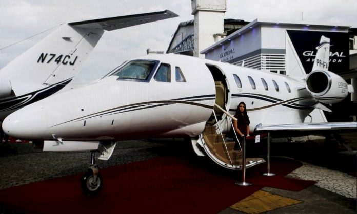 Empresários advertem PSB sobre declaração ao TSE sobre aeronave