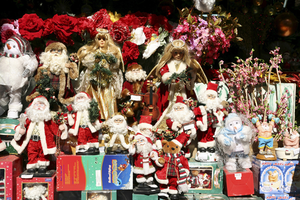 Enfeites de Natal venda em loja, regio da rua 25 de março
