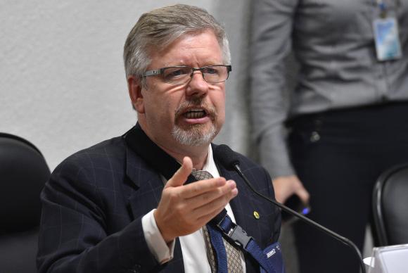 CPMI da Petrobras aprova relatório final e pede indiciamento de 52 pessoas