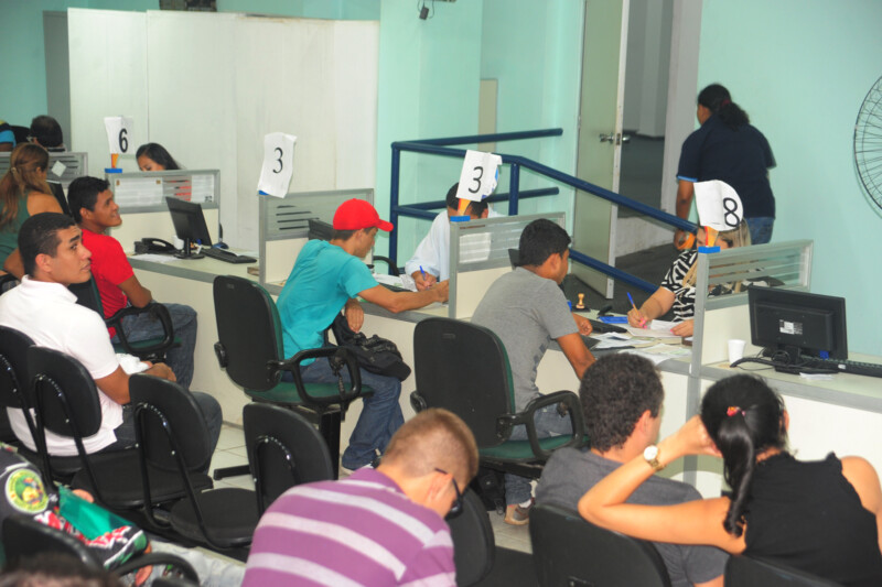 Mutirão do seguro-desemprego atende 398 trabalhadores